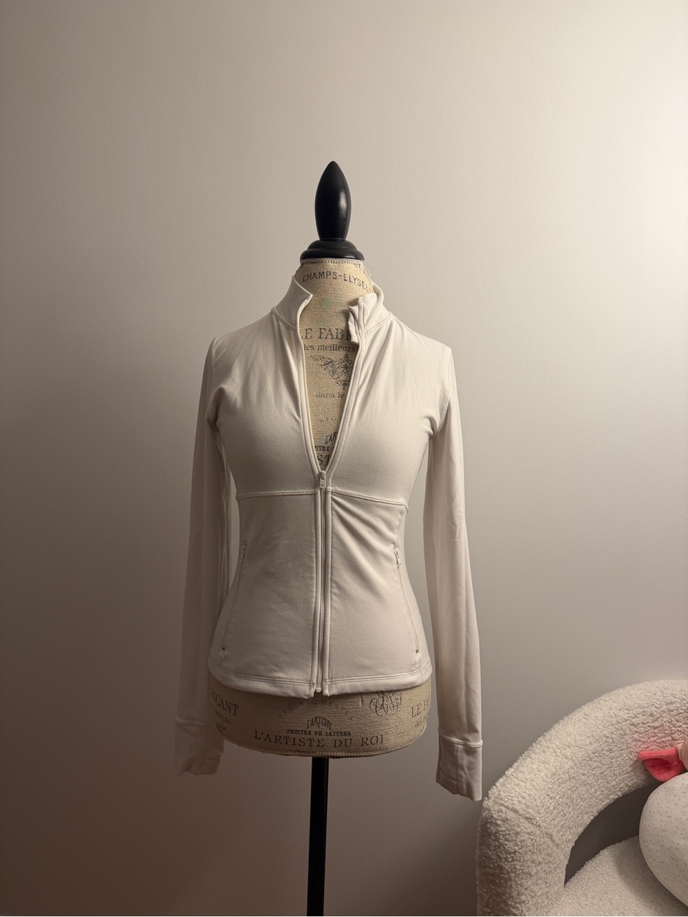 TNA White Women's Medium Top - Simple Logo Tag